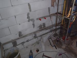 Vodu si dokážete udělat sami. Stačí si jen půjčit svařečku plastů. Není to nic složitého.