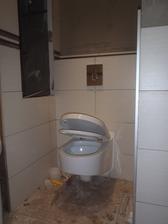 Wc taky polsko Castorama i s pomalým zavíráním prkenka a cena? 2400kč komplet to u nás seženete za 2000kč snad to prkénko :-D