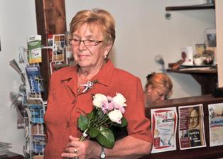 Maminka ženicha Janička - vypadá skvěle a její věk neprozradím