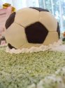 Vedela som ze takato torticka by sa pacila mojmu futbalistovi...