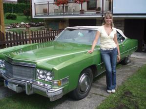 Cadillac, ve kterém jsem měla jet, ale nechtělo se mu...
