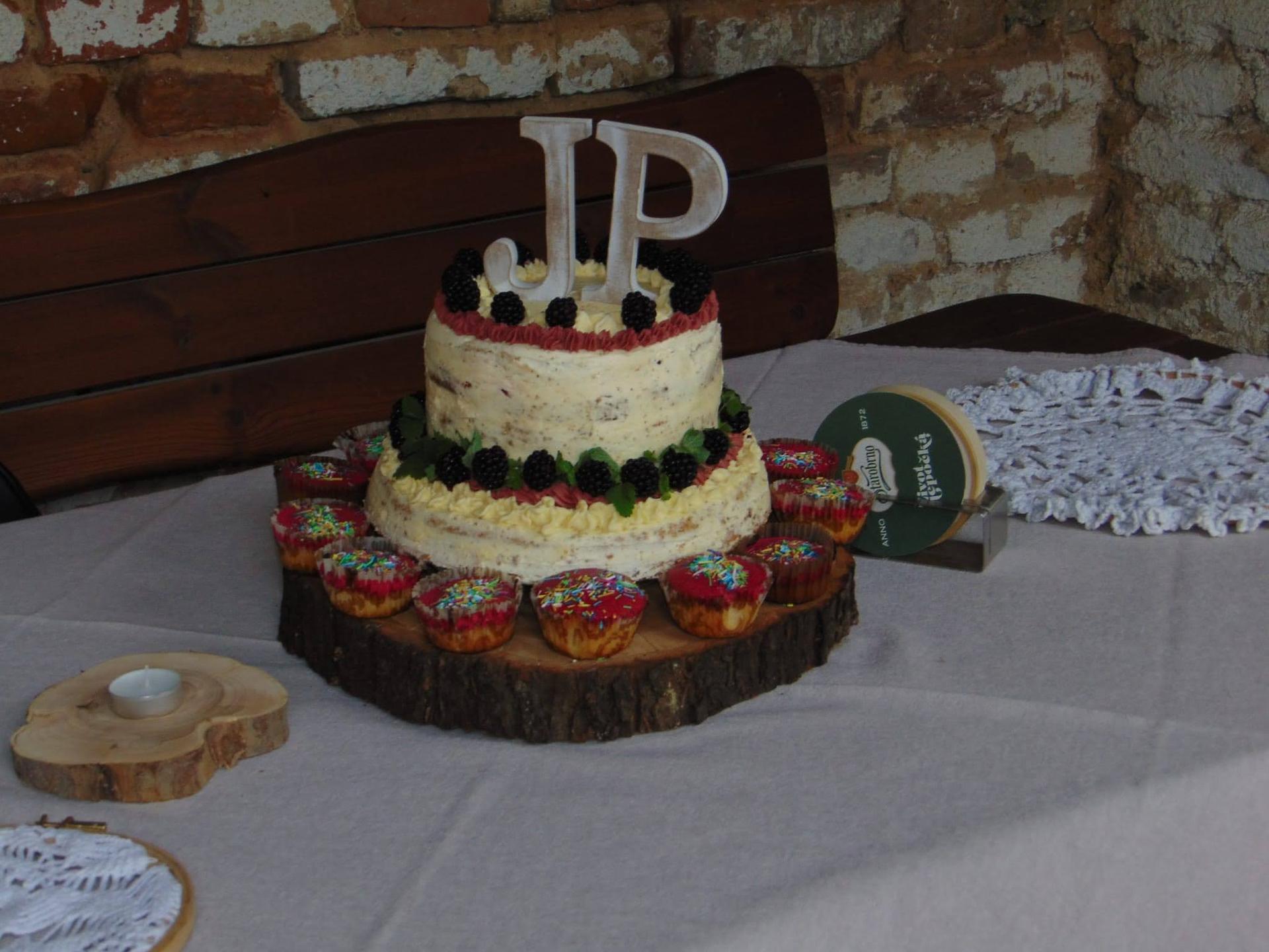 Náš svatební dort 🍰 - Obrázek č. 1