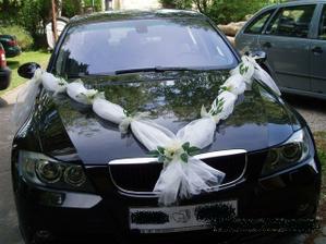 něco podobného ženichovi na auto