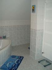 Za rohom je WC.