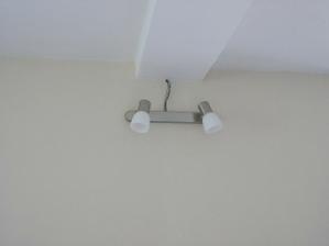 Lampa nad jedálenským stolom