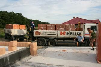 26.8.2010 dorazila další várka Heluzu