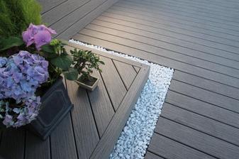 detail polozeni prken