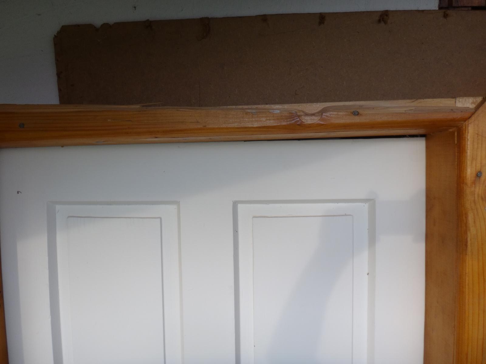 drevené kazetové dvere so zárubňou - Obrázok č. 3