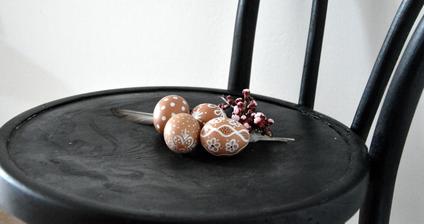 ...tento rok ma to maľovanie vajec nejak dostalo :-D nie sú to žiadne umelecké diela ale zato veľmi dobrý relax :-)