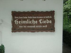 hostina je v: