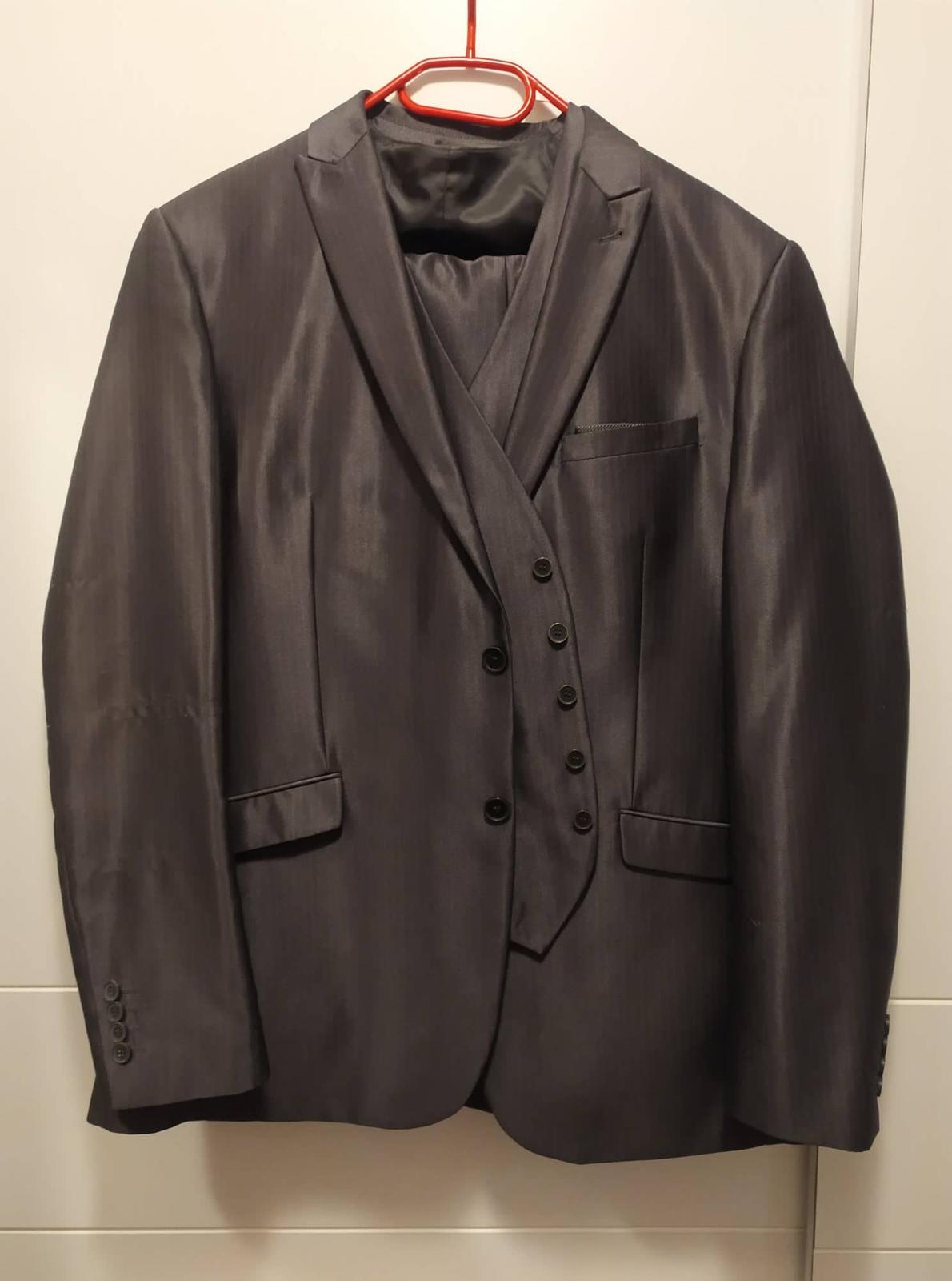 Pánský oblek - šedivý lesklý - Obrázek č. 1
