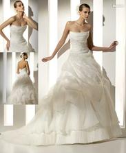 Pronovias model Mansion