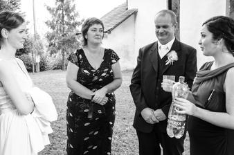 Moja zatá svedkyňa, ktorá sa starala aj o pitný režim našich hostí a manželovho svedka