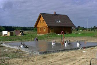 13.9.2011 - vylitá první vrstva