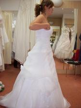 saty "Filipa" z novej kolekcie LA SPOSA - uplne prenadherne, krasne mi sadli...ale sponzor povedal NIE