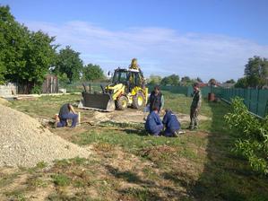 17.5.2011 Začíname! Meria sa a vytyčuje...