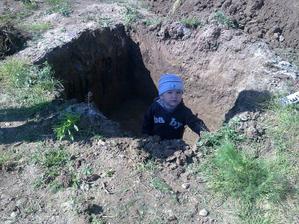 Vykopali sme takéhoto obrovského krtka :-D