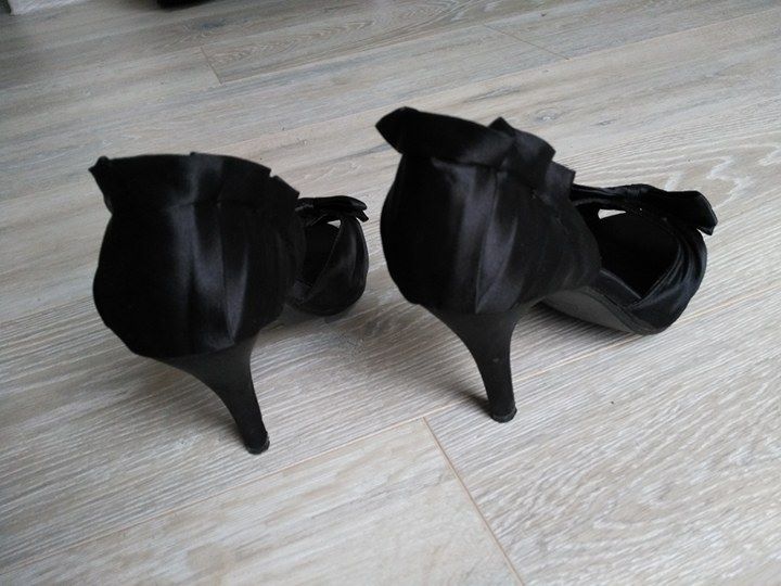 Elegantné čierne topánky - Obrázok č. 2