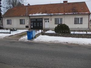 baráček ještě v zimě,ale už je naše část prázdná