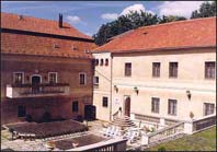 Tady bude obřad, pokud bude hezky...