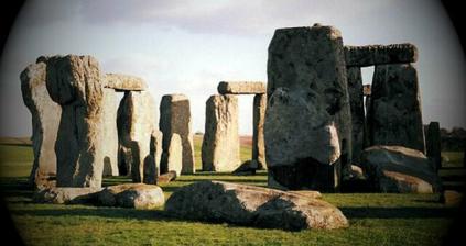 ..zmenšeninu Stonehenge....
