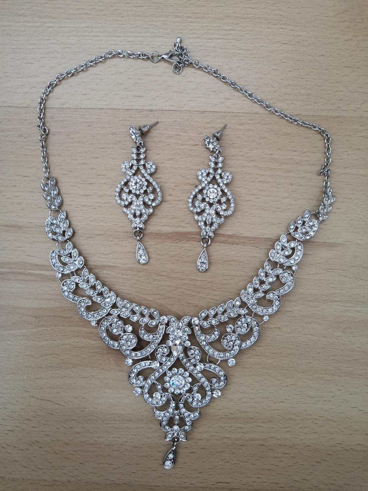 Sada šperků - náušnice, náhrdelník - Obrázek č. 3