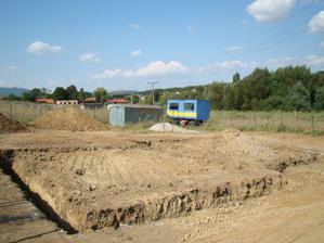 zakladove pasy vykopane