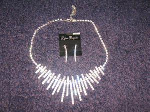 mozna neco podobneho=perhaps similar jewellery