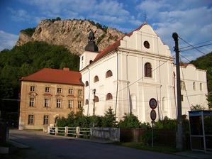 Svatý Jan pod Skalou