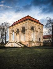 Valdštejnská lodžie