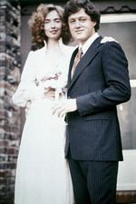 Bill a Hillary Clintonovi (1975)