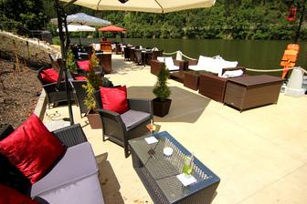 Wellnes Resort Retro Riverside Hotel