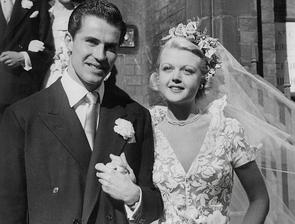 Angela Lansbury(To je vražda, napsala) a Peter Shaw (1949)