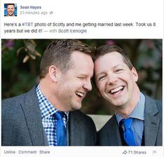 Sean Hayes (Will a Grace) a Scott Icenogle (2014)