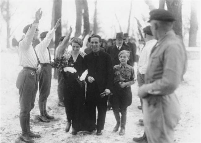 Svatby celebrit - Joseph Goebbels a Magda Behrend (1931)