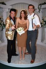 Sarah Shahi a Steve Howey (2009)