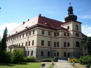Lnáře