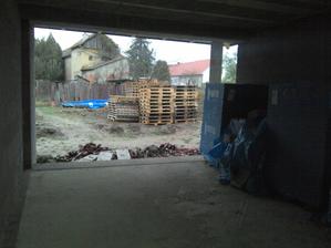 obyvacka a terasa:) a bordel:)