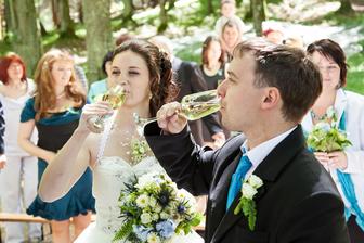 úžasná luční kytice a ta pivonka mi tu voní po celém bytě ještě ted :-)