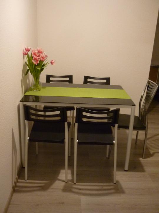 Stůl a židle ....proměny - původní stůl