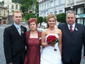 Před radnicí
