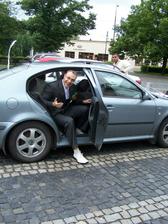 Před radnicí