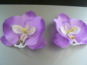 Bridesmaids flower for hair