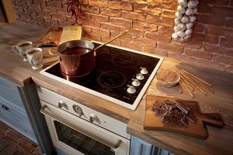 definitivne varny panel Gorenje retro s bielym ramom