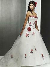 na modelce_kolekce Maggie Sottero