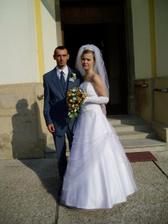 pred kostolom...