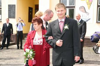ženich s maminkou
