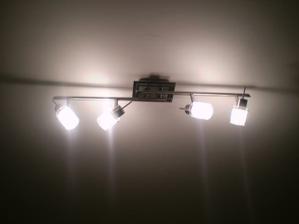 lampa v spalni