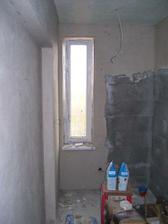 kúpelňa - ešte kachličky, sanita a vymaľovať