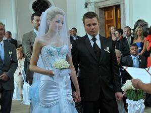 závoj přes obličej taky chci